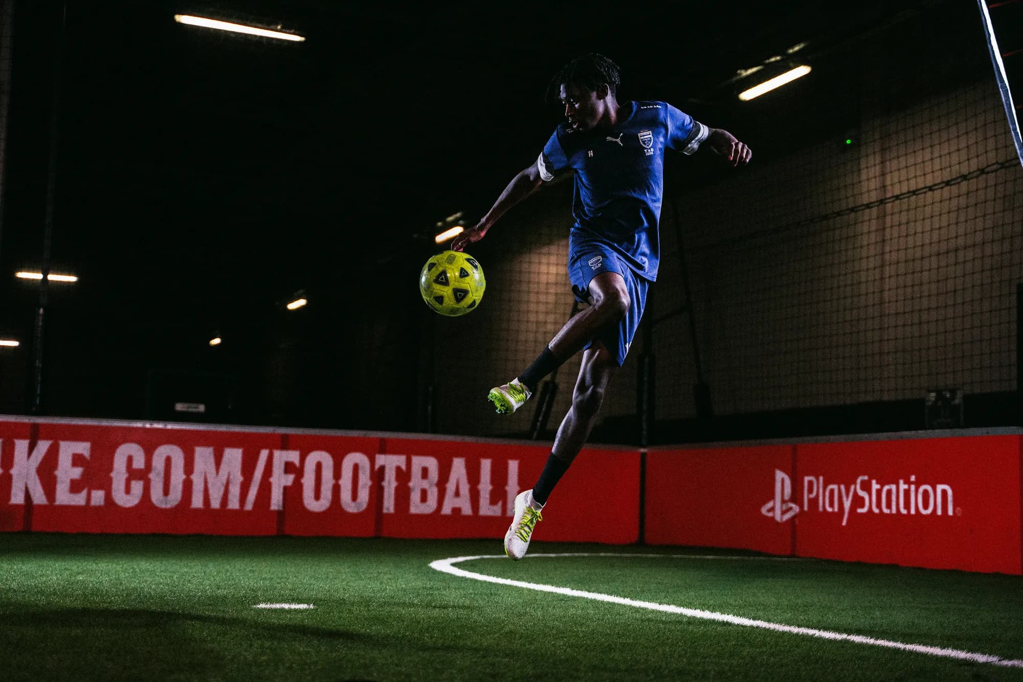 Création et direction artistique du magazine Panenka